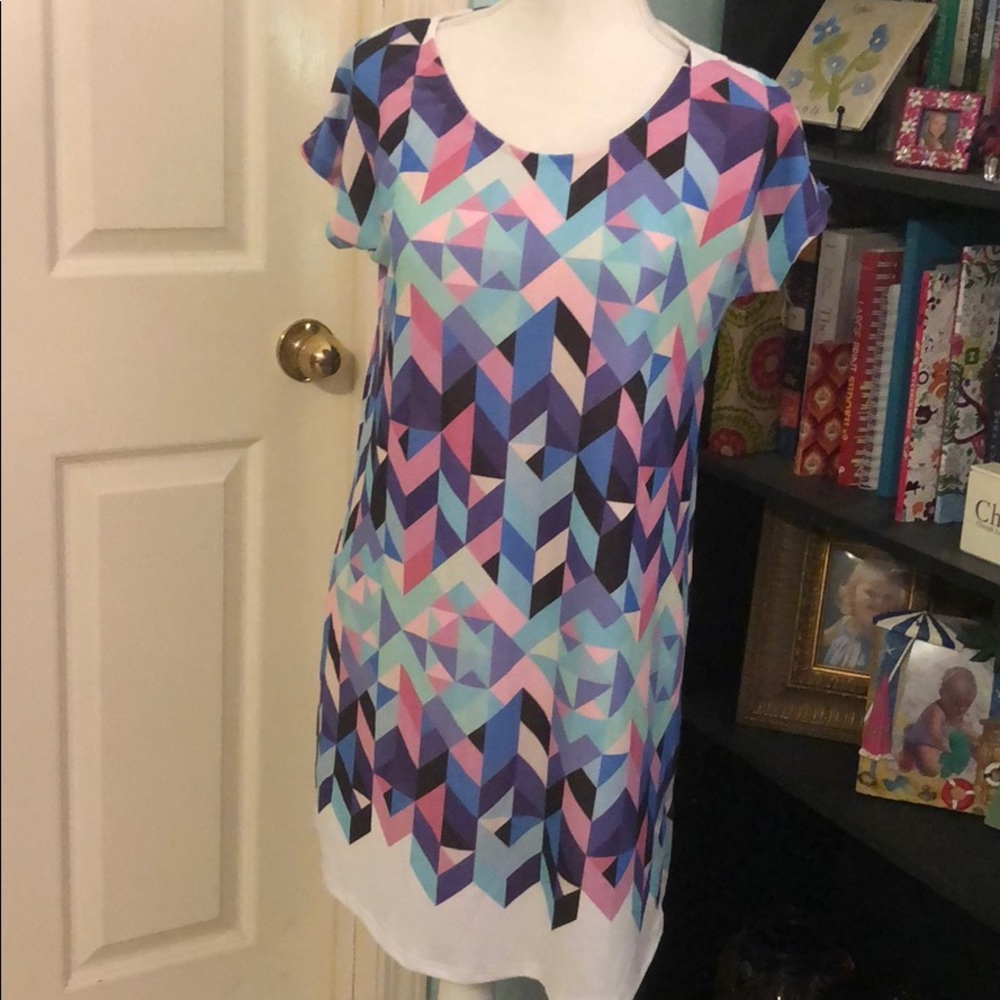 Coco & Main Euc Asymmetrical Patterned Dress/Tunic - image 3